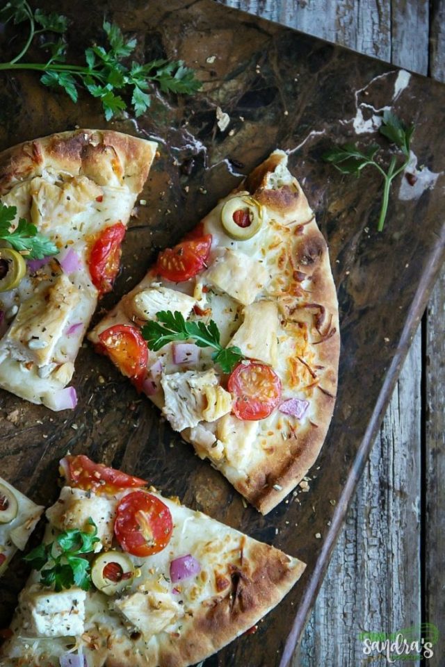 The Best Easy Naan Bread Pizza Recipe 