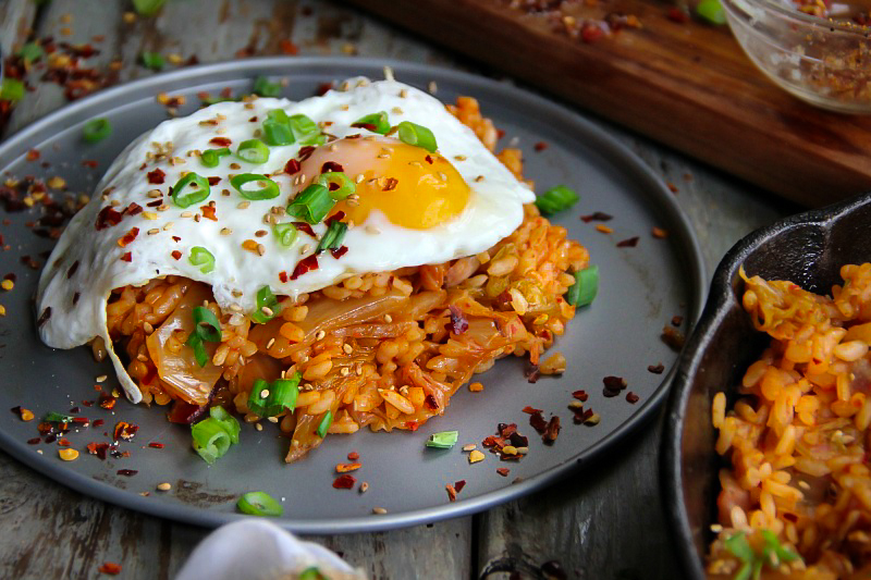 kimchi bokkeumbap - Korean Kimchi Fried Rice