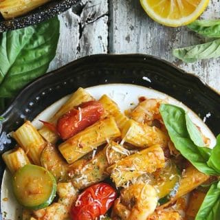 Tomato Pesto Pasta with Shrimp and Zucchini