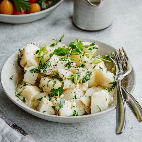 Boiled Potatoes with Butter and Parsley