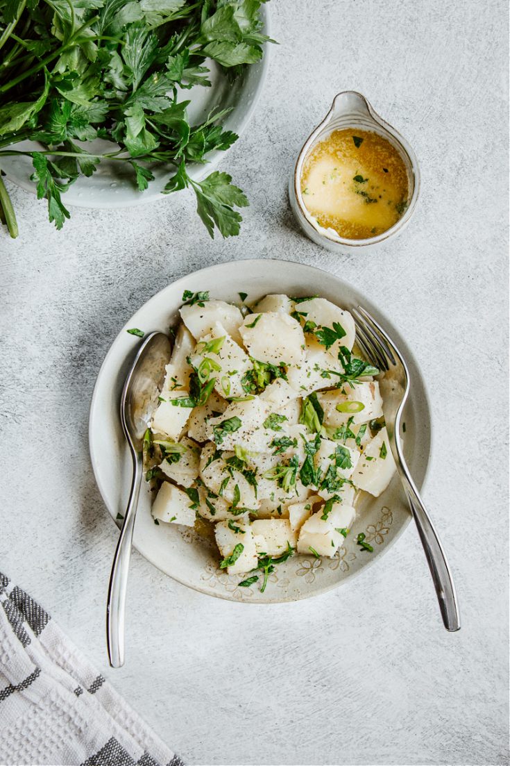 Boiled Potatoes with Butter and Parsley