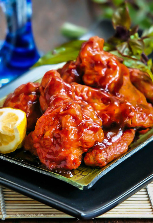 Chicken Wings in Honey-Sriracha Sauce