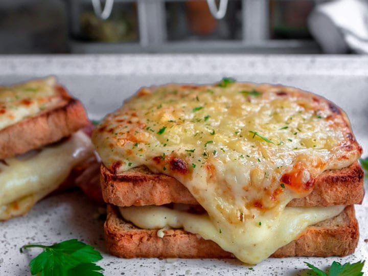 Croque-Monsieur Sandwich Recipe - Sandra's Easy Cooking