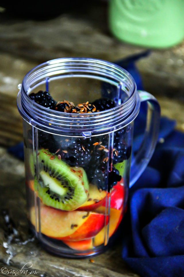 Nectarine, Kiwi and Blackberry Smoothie