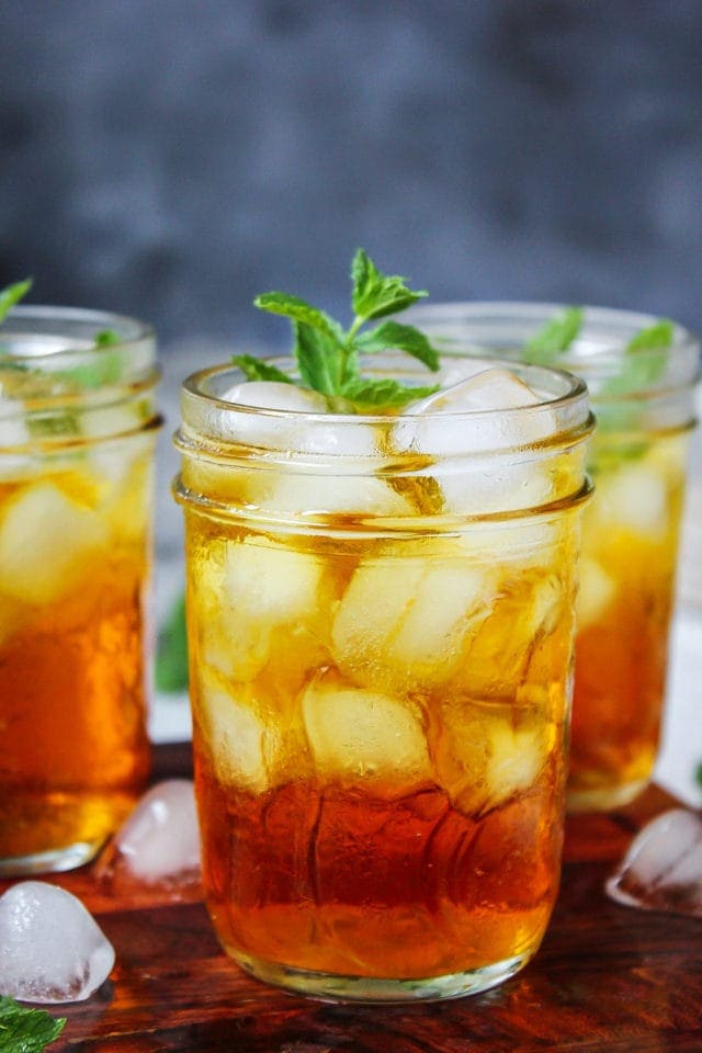 Summer is not over yet so I have decided to share one more amazingly delicious, nutritious and refreshing beverage — Red Rooibos Iced Tea.