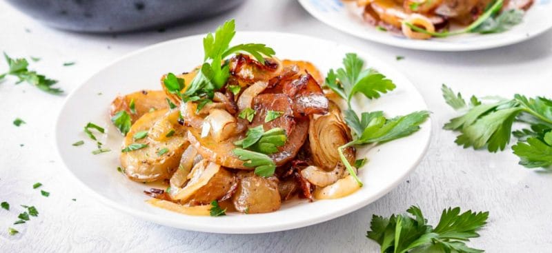 Easy Lyonnaise Potatoes - Sandra's Easy Cooking