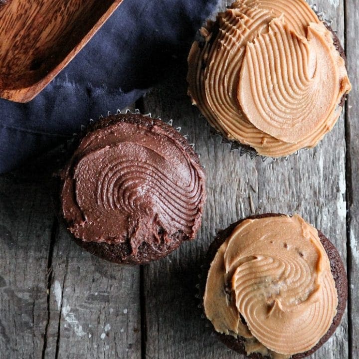 Chocolate Cupcakes with Marshmallow Cream
