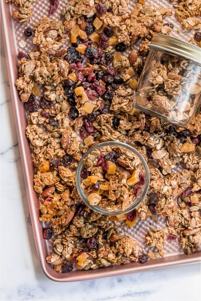 Homemade Granola with Oats, Almonds and Dried Fruit
